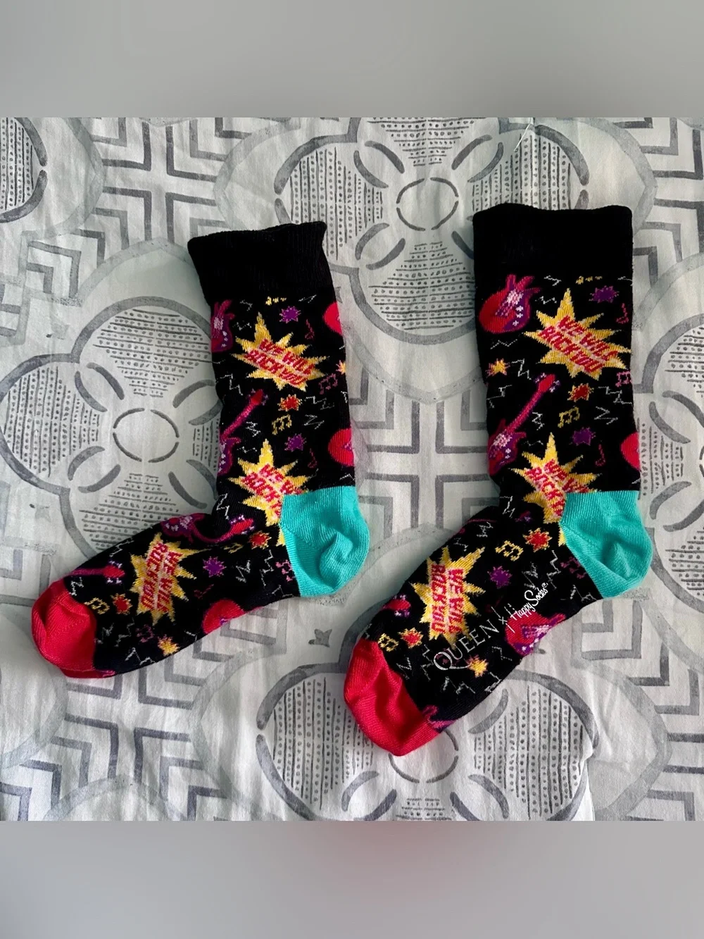 Happy Socks x Queen We Will Rock You Unisex socks